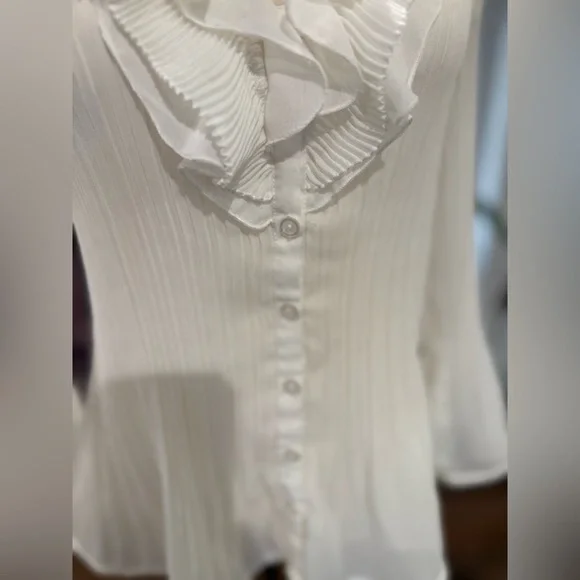 Sunny Leigh White Ruffled Notched Collar Blouse - Picture 4 of 6